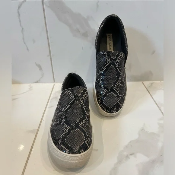 Steven Madden. | Neutral Colour Snake Print Slip On Flat Shoes - Picture 10 of 15